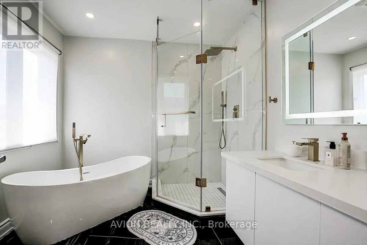 67 OAKFORD DRIVE
