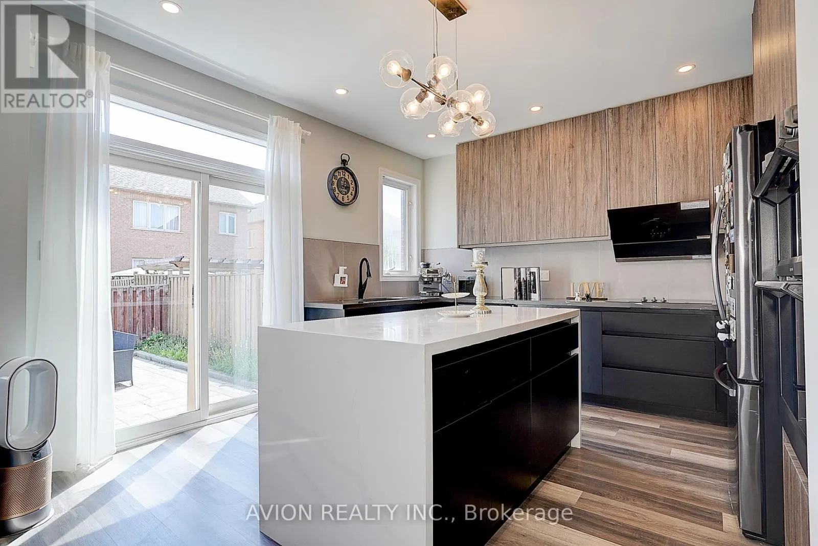 67 OAKFORD DRIVE
