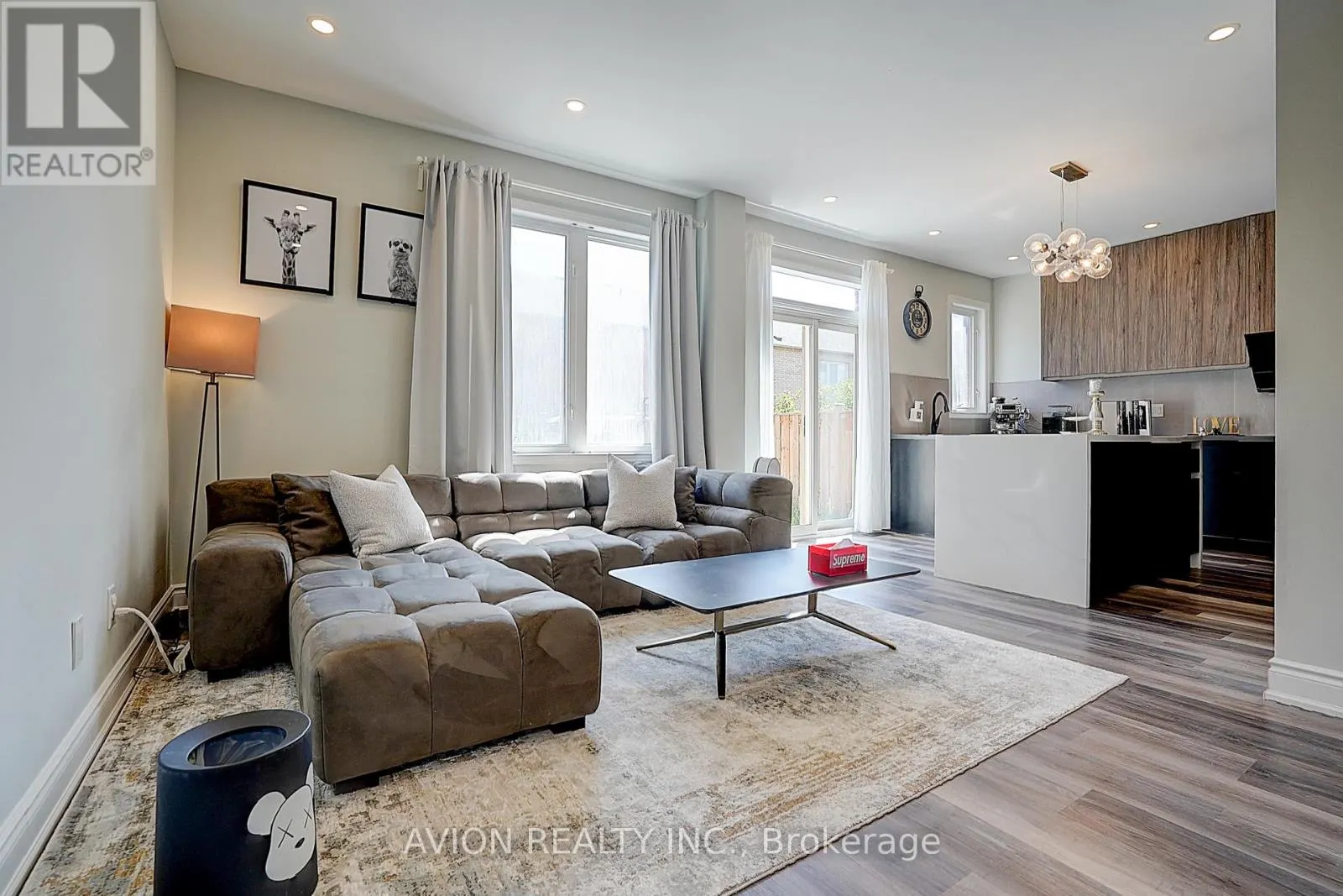 67 OAKFORD DRIVE