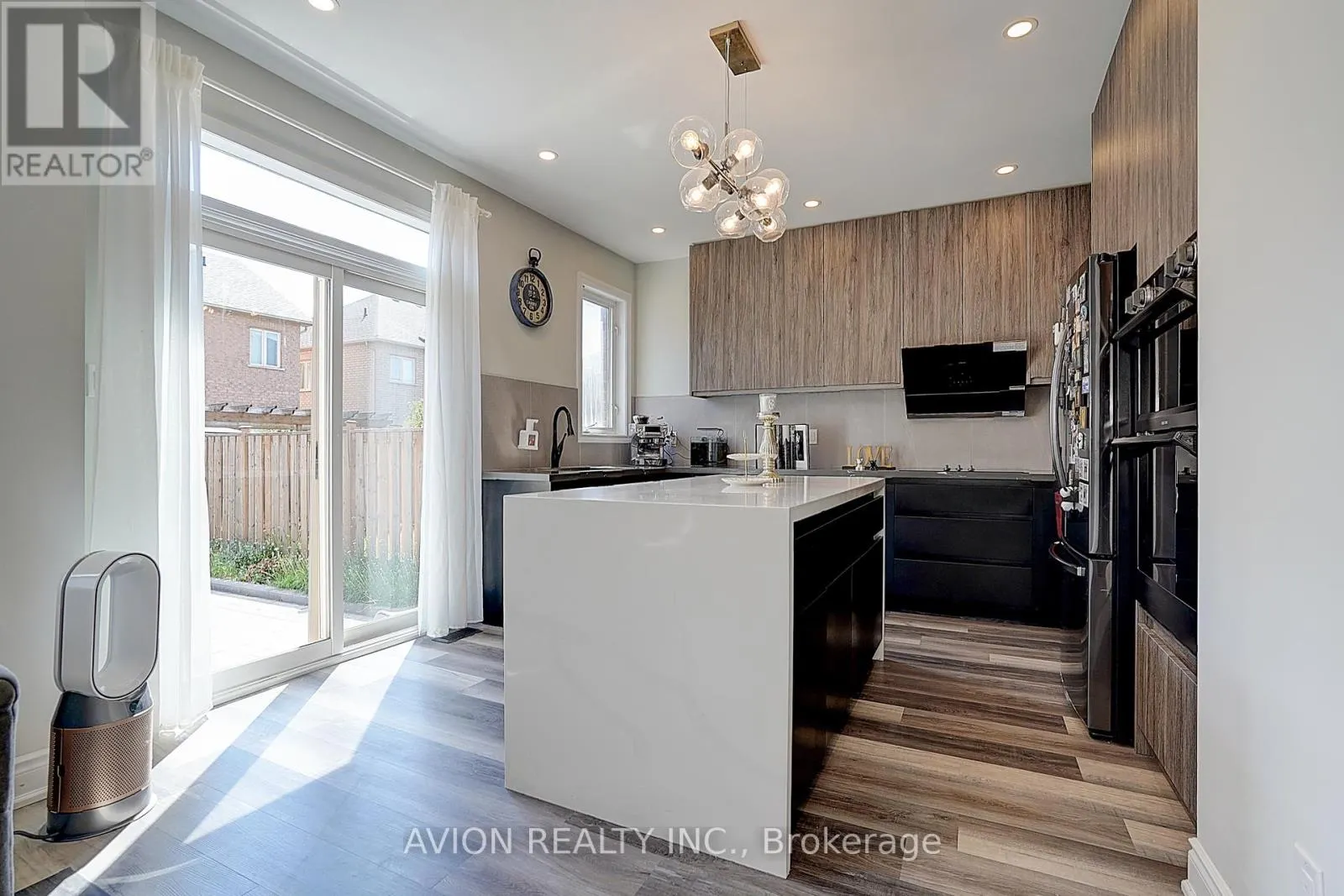 67 OAKFORD DRIVE