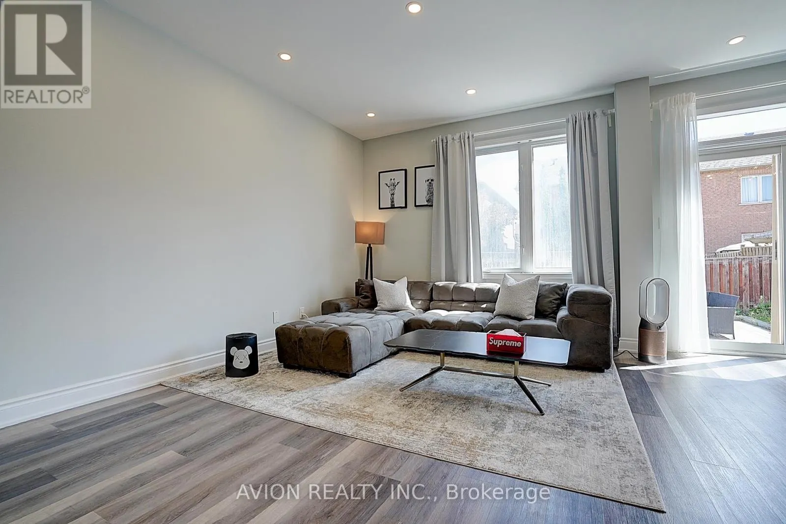 67 OAKFORD DRIVE