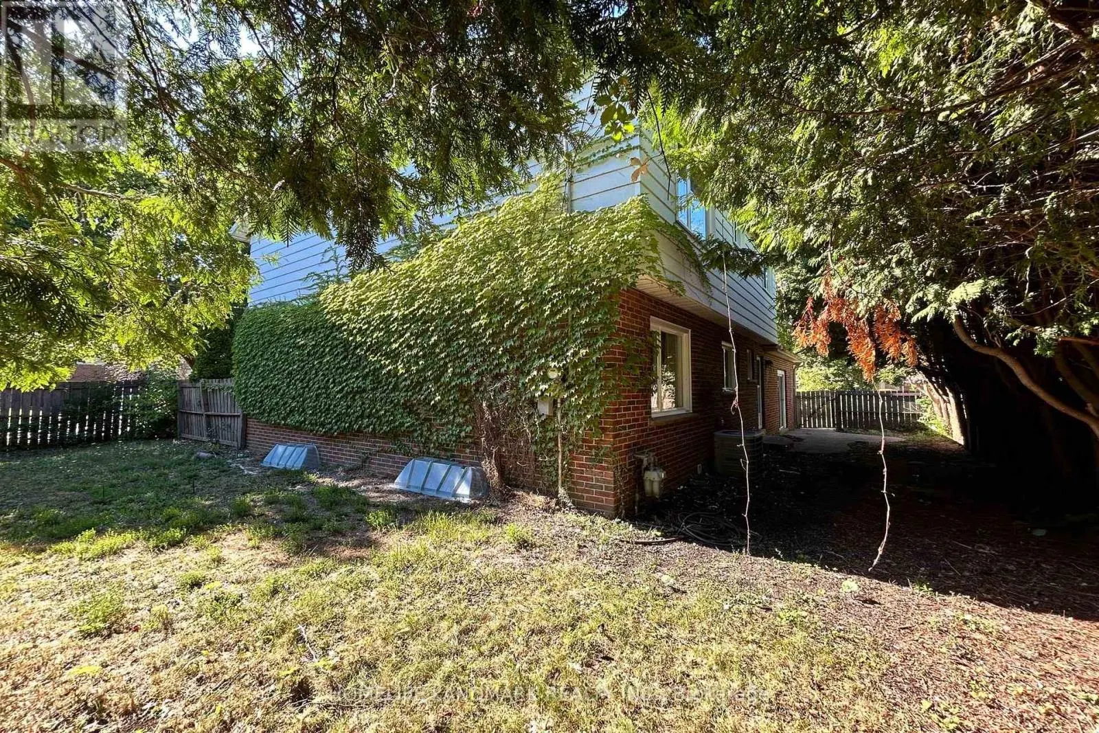 111 DRAKEFIELD ROAD