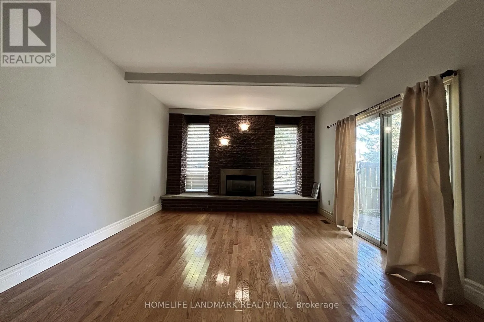111 DRAKEFIELD ROAD