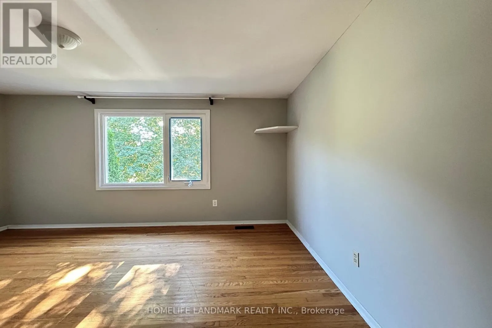 111 DRAKEFIELD ROAD