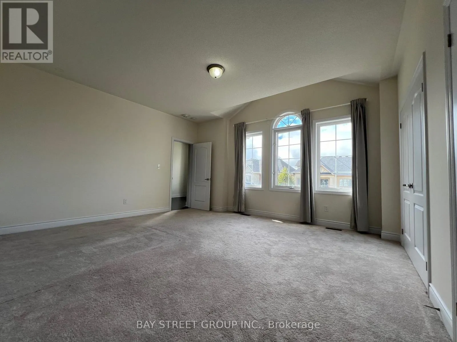 915 ERNEST COUSINS CIRCLE