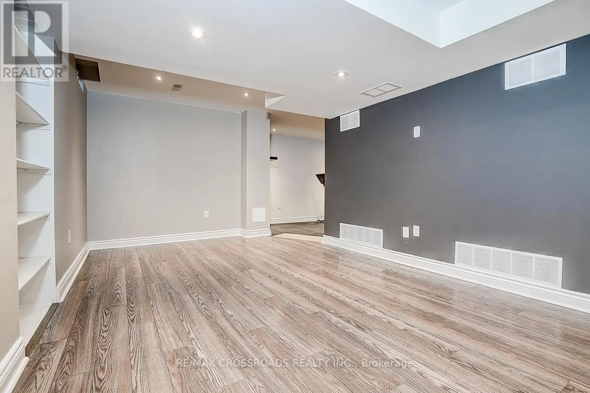 9 WHITEROSE LANE
