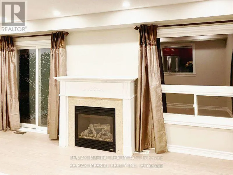 48 FOUR SEASONS CRESCENT