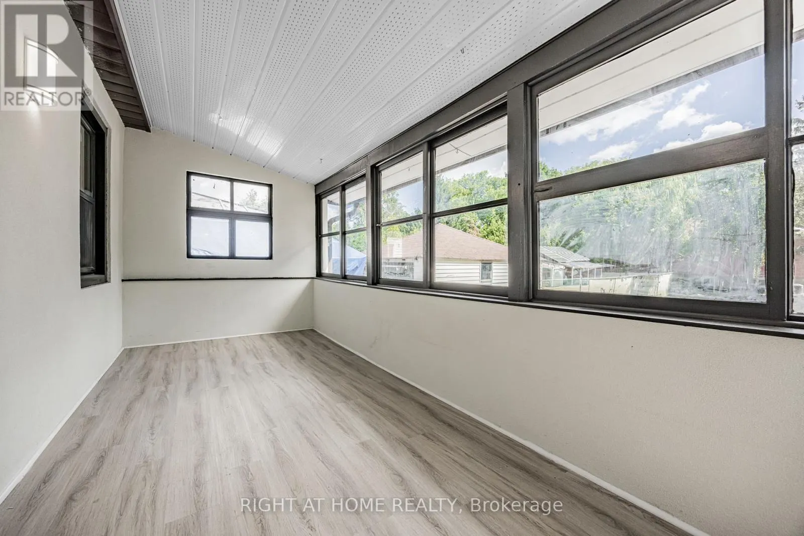 225 ESSEX- ENTIRE HOUSE AVENUE