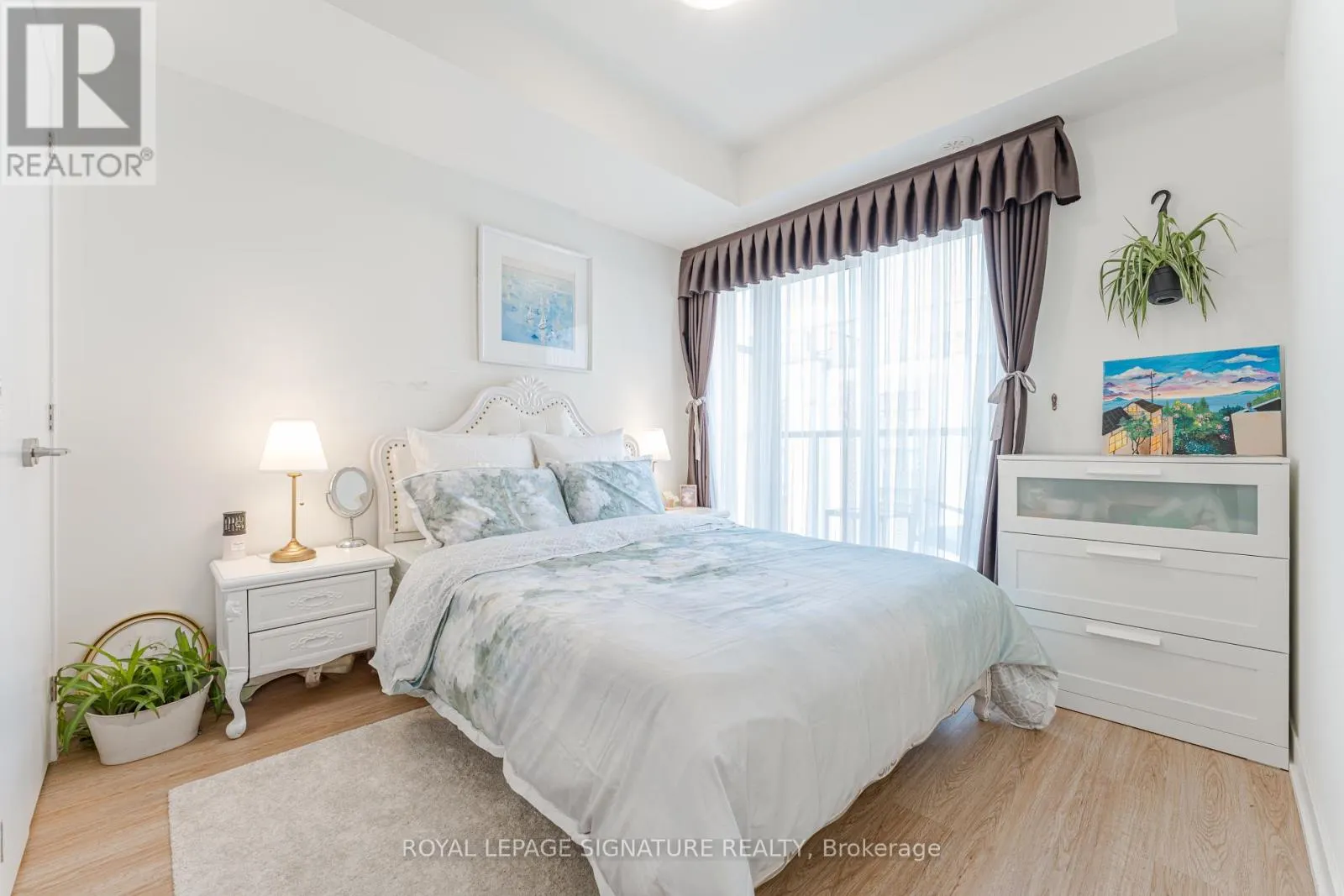 1007 - 14 DAVID EYER ROAD