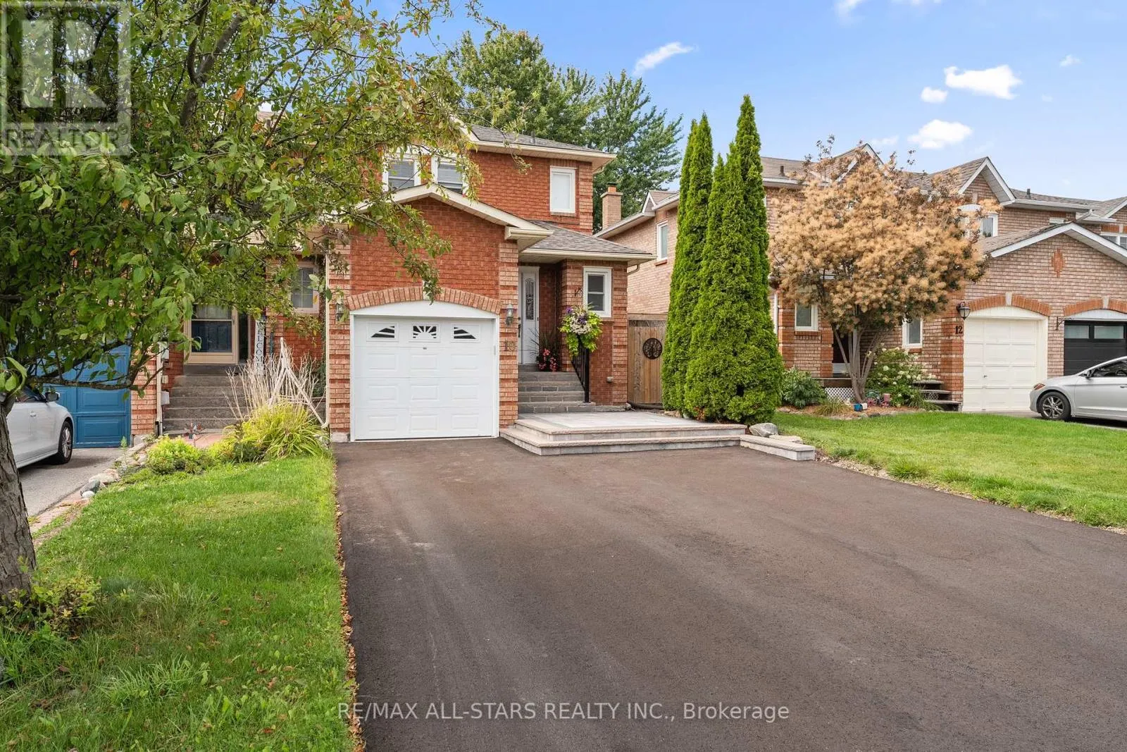 10 SKYBIRD LANE