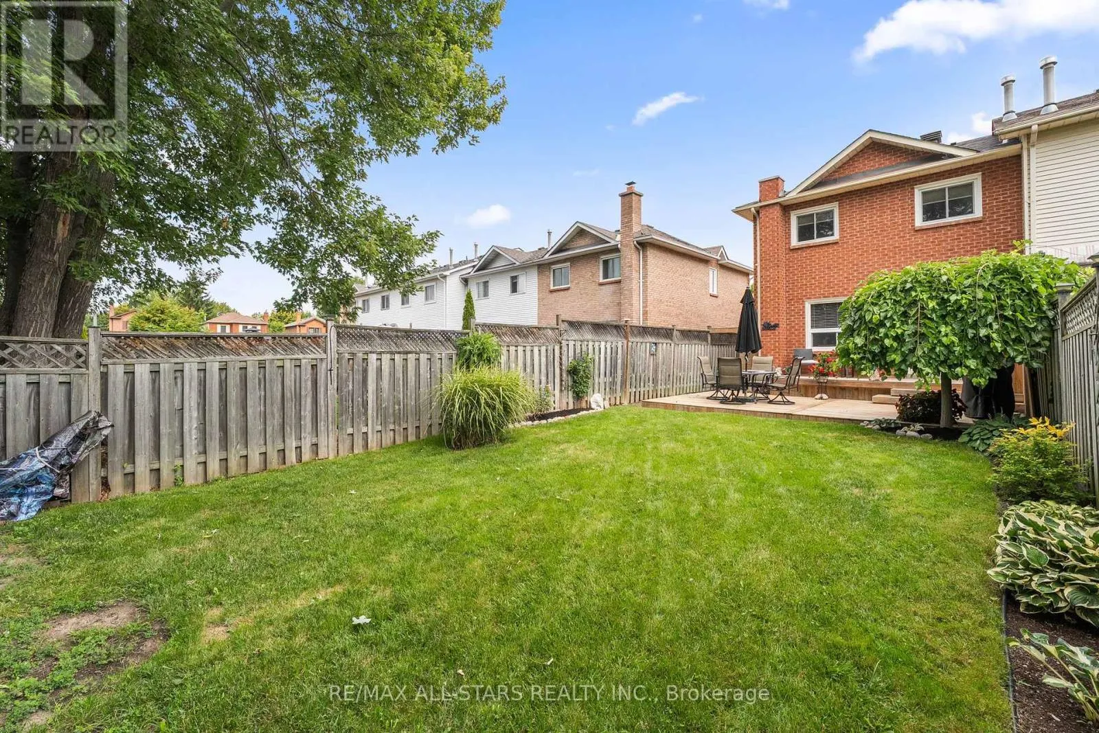 10 SKYBIRD LANE
