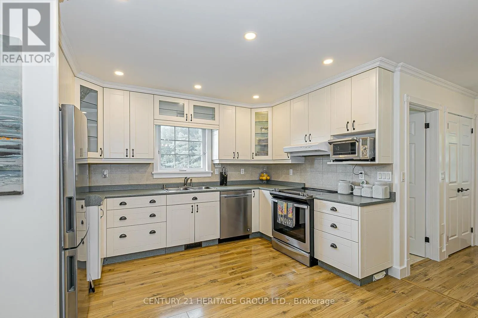 3471 MOUNT ALBERT ROAD