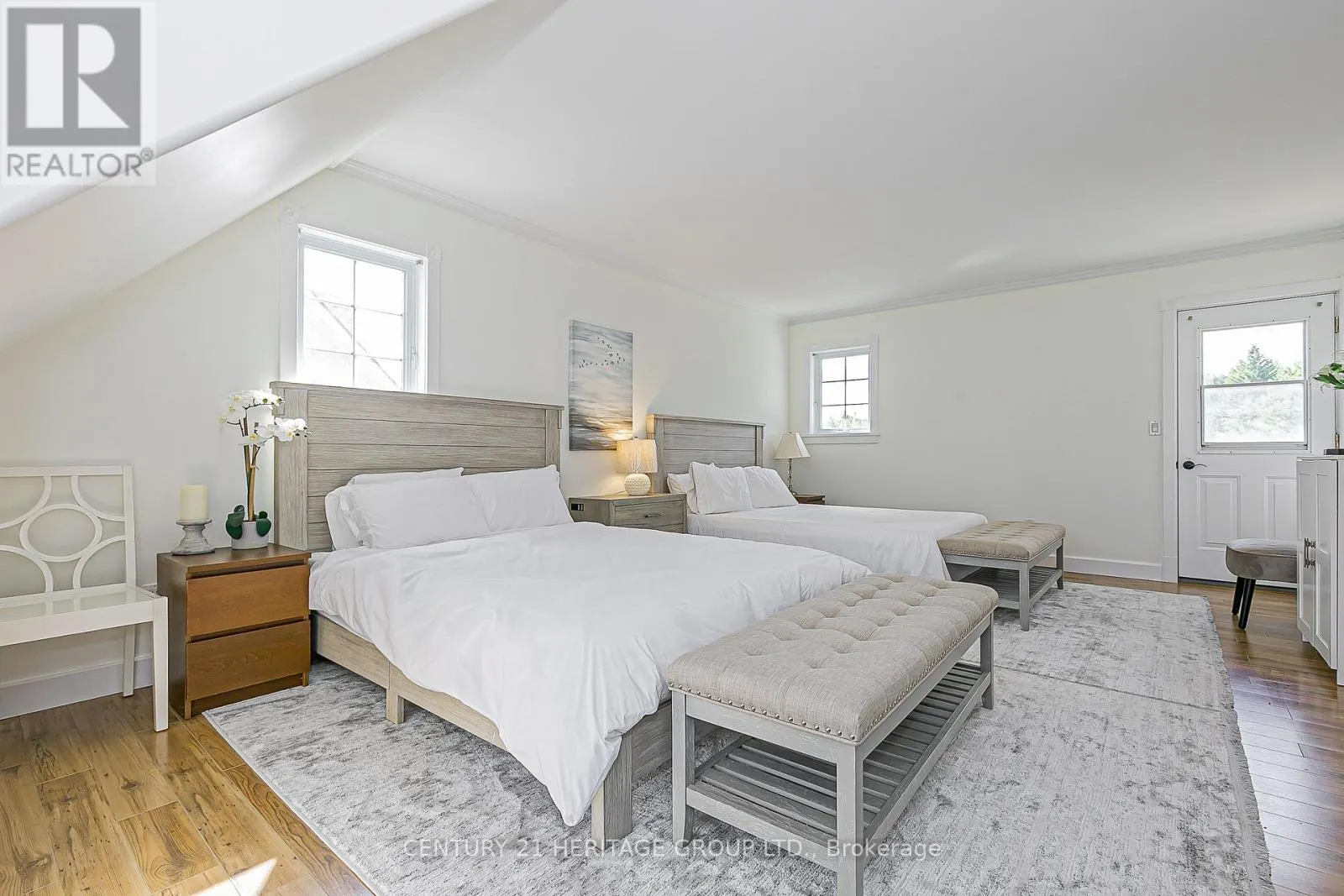 3471 MOUNT ALBERT ROAD