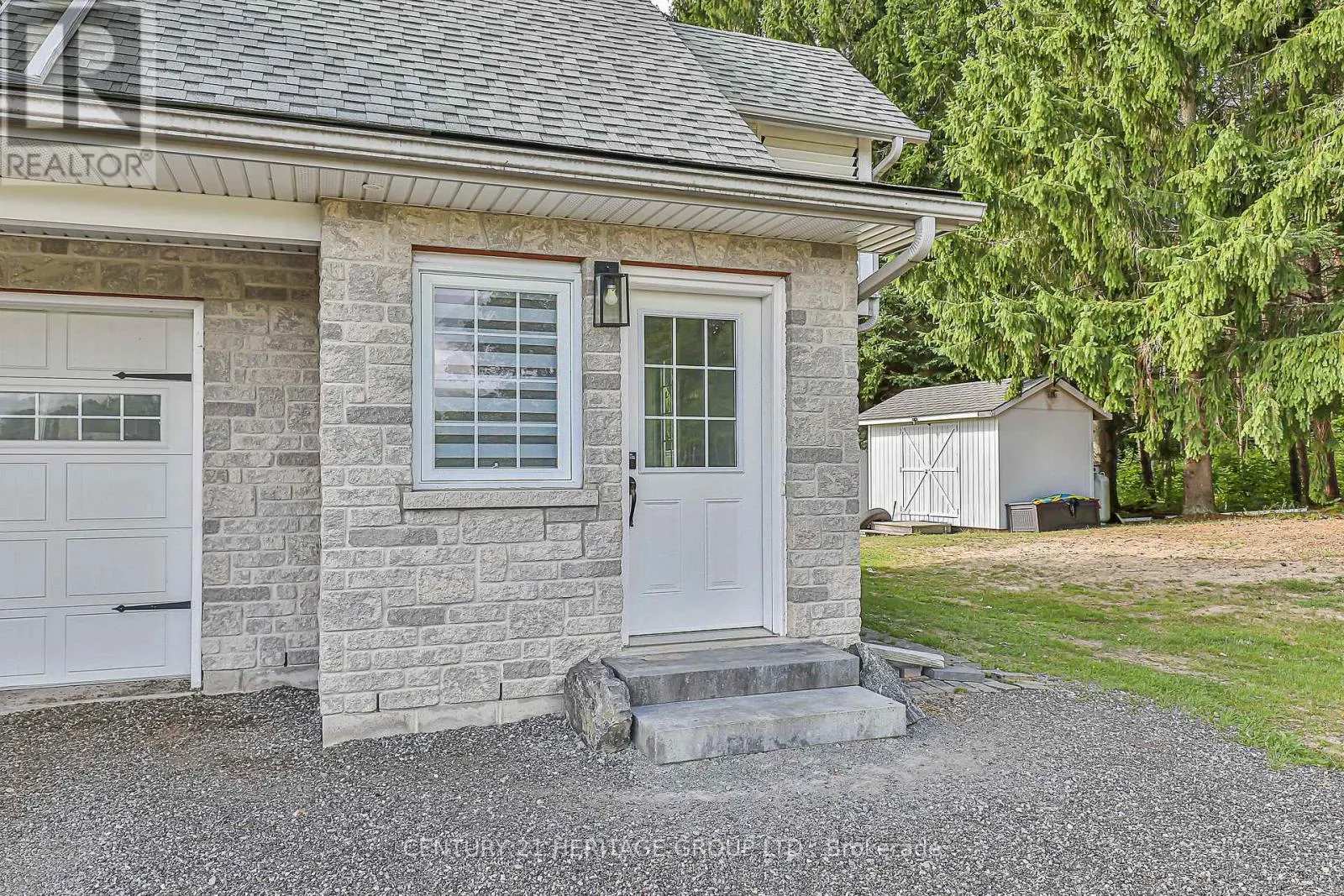 3471 MOUNT ALBERT ROAD