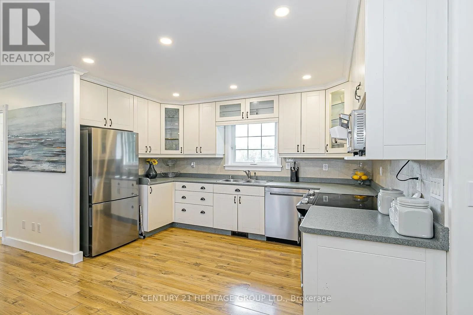 3471 MOUNT ALBERT ROAD