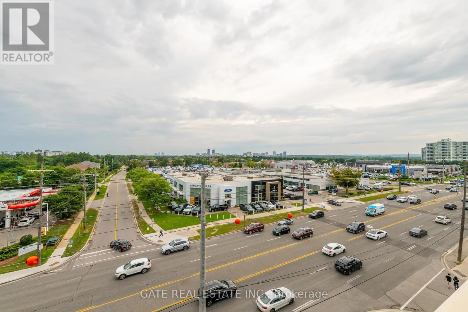 511 - 1 GRANDVIEW AVENUE