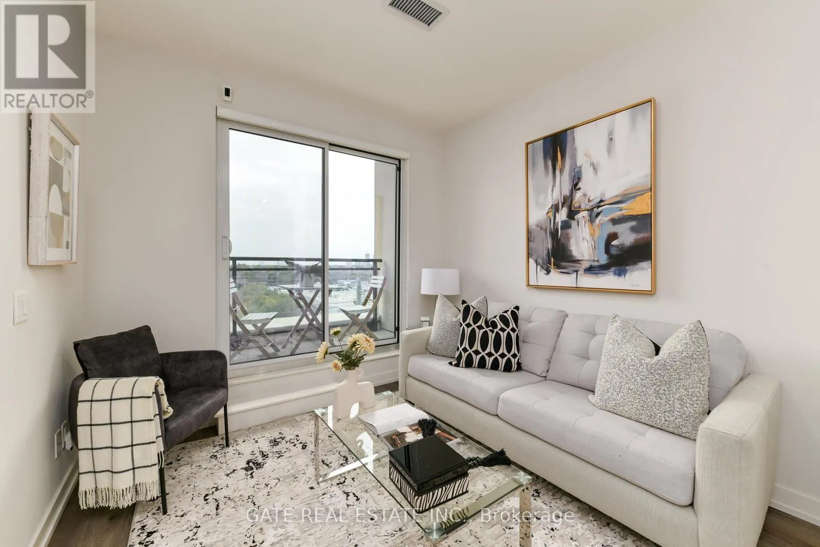 511 - 1 GRANDVIEW AVENUE