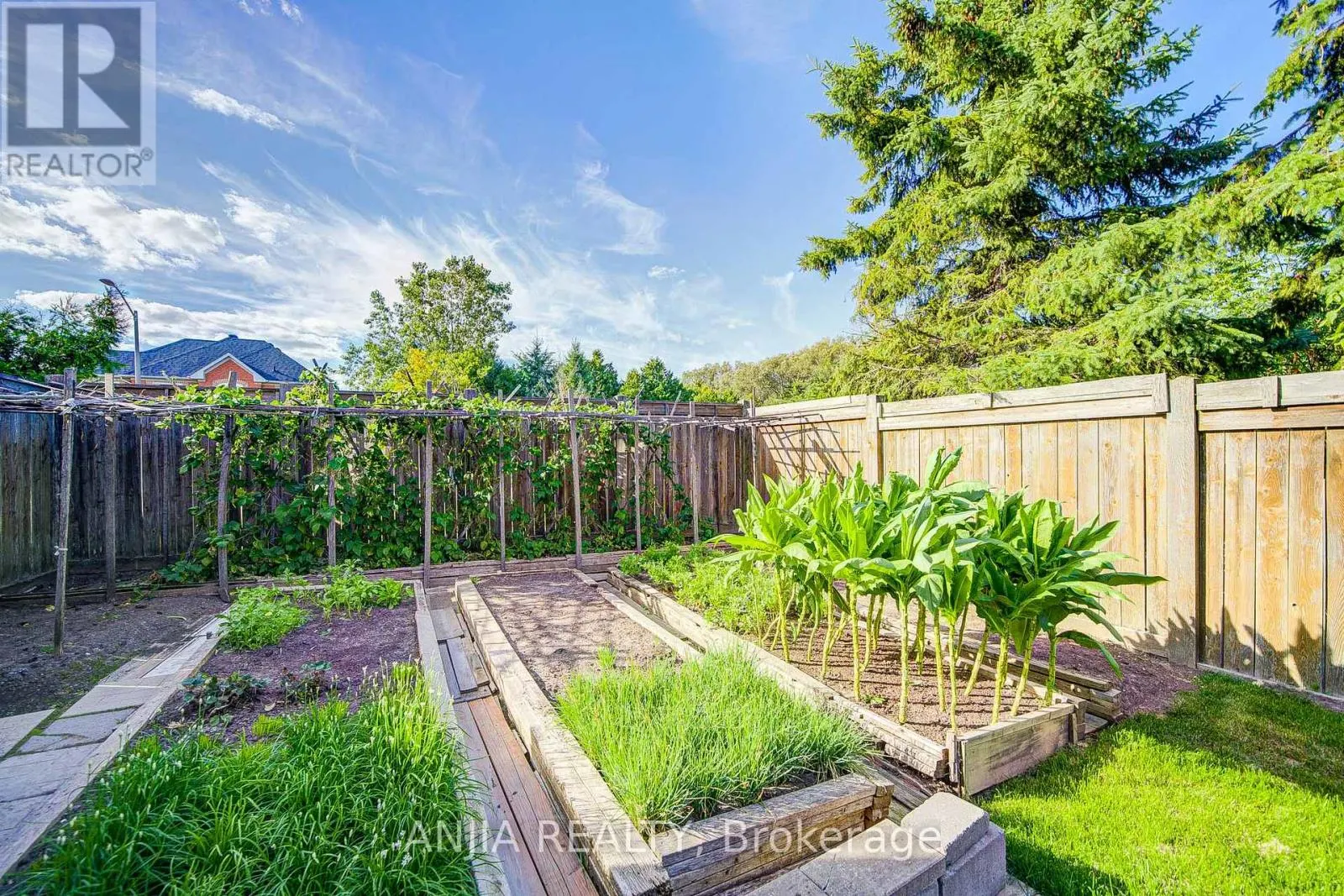 4 JAMES RATCLIFF AVENUE