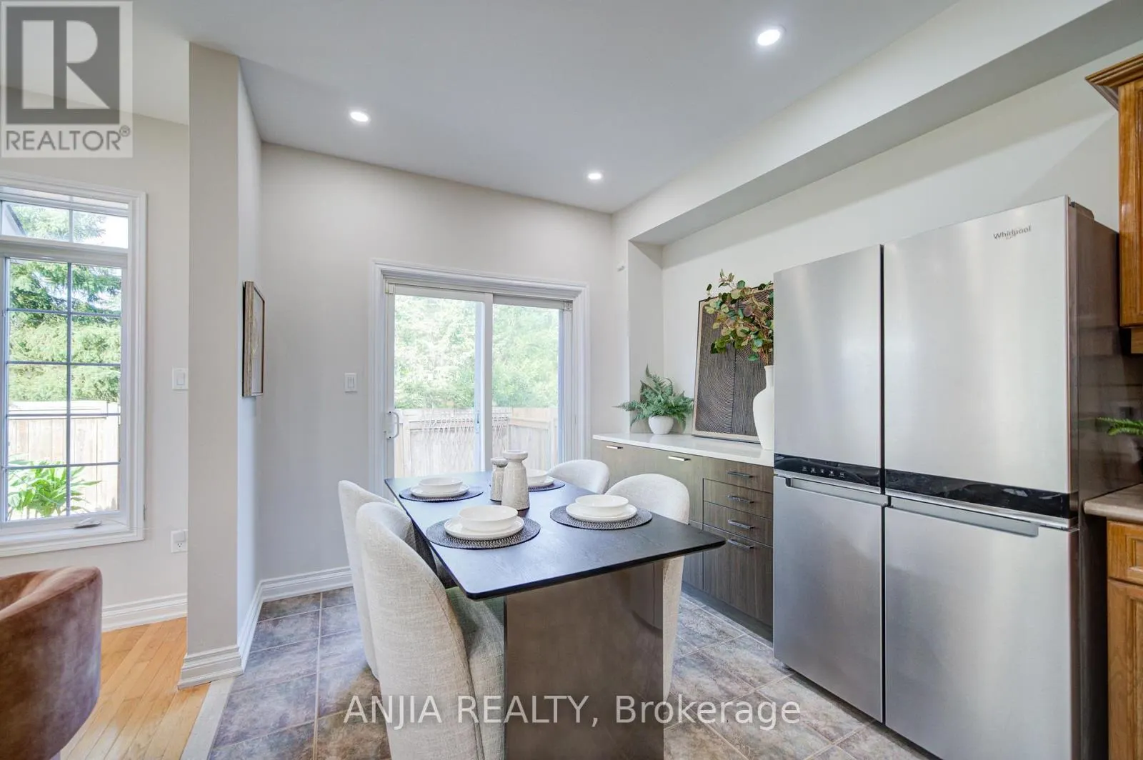 4 JAMES RATCLIFF AVENUE