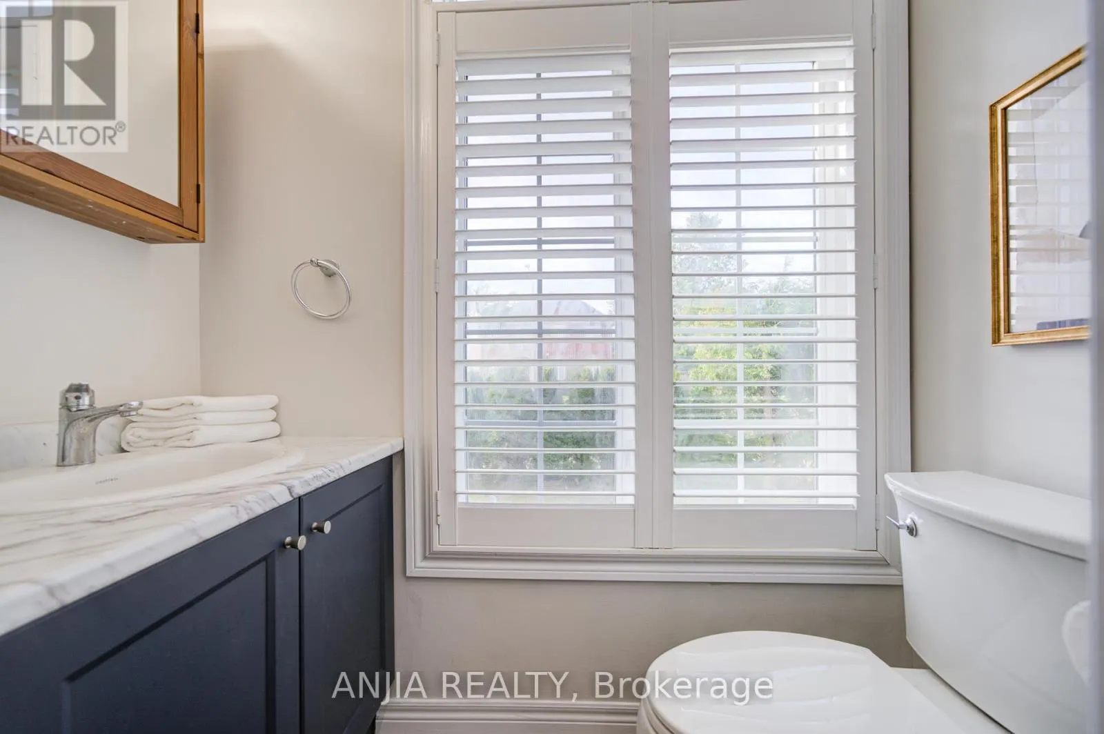 4 JAMES RATCLIFF AVENUE