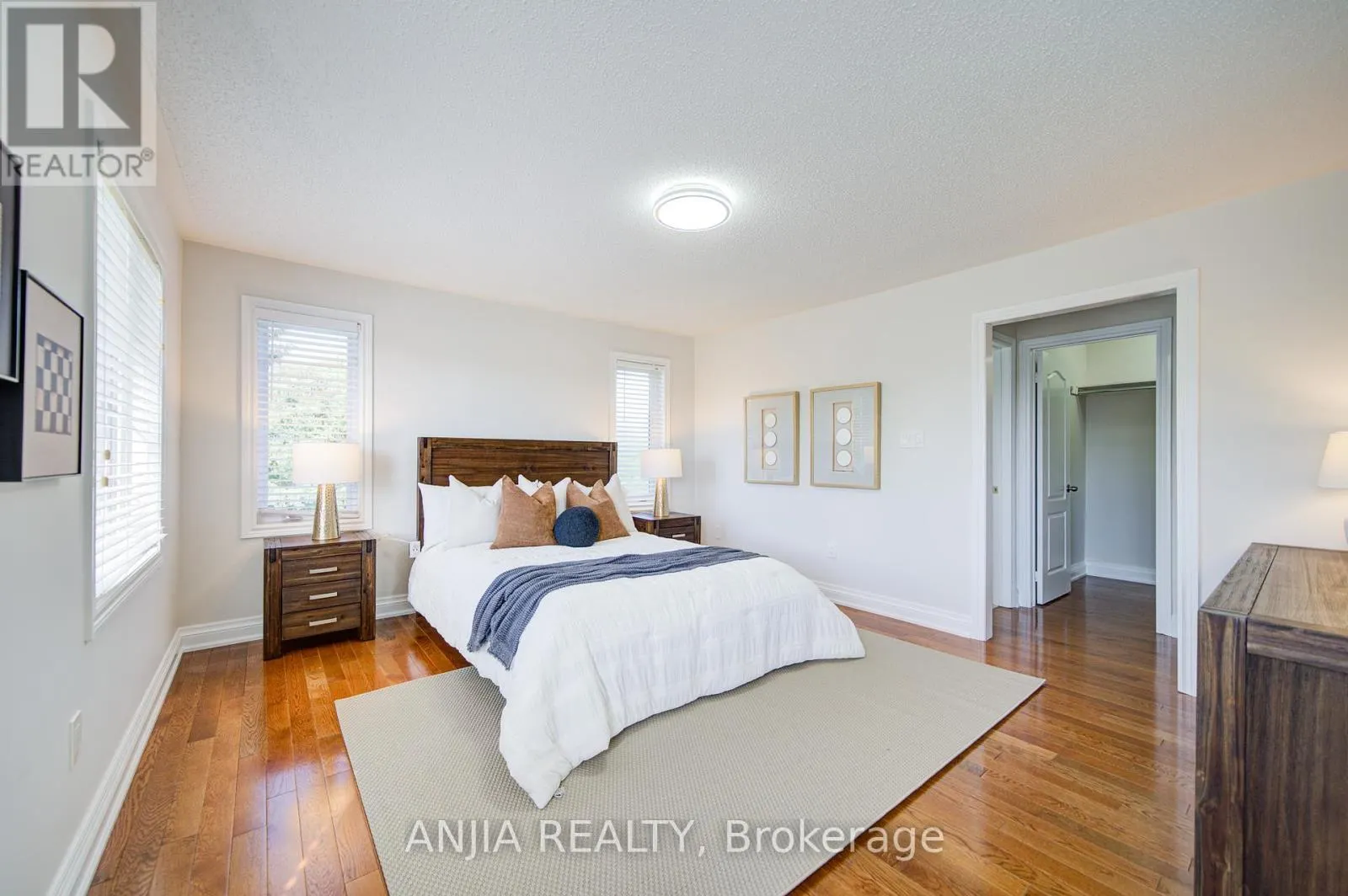 4 JAMES RATCLIFF AVENUE