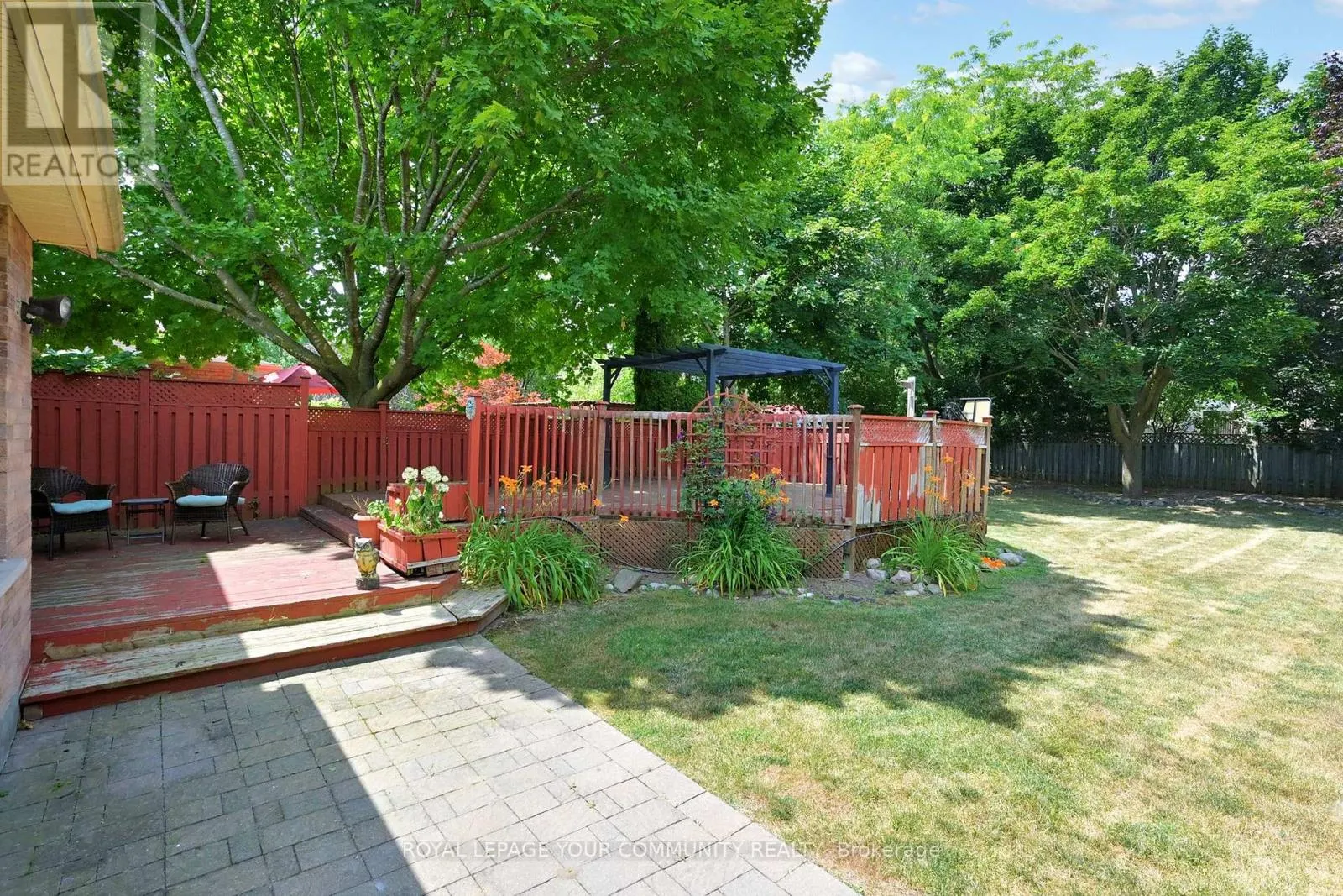 22 HULST DRIVE