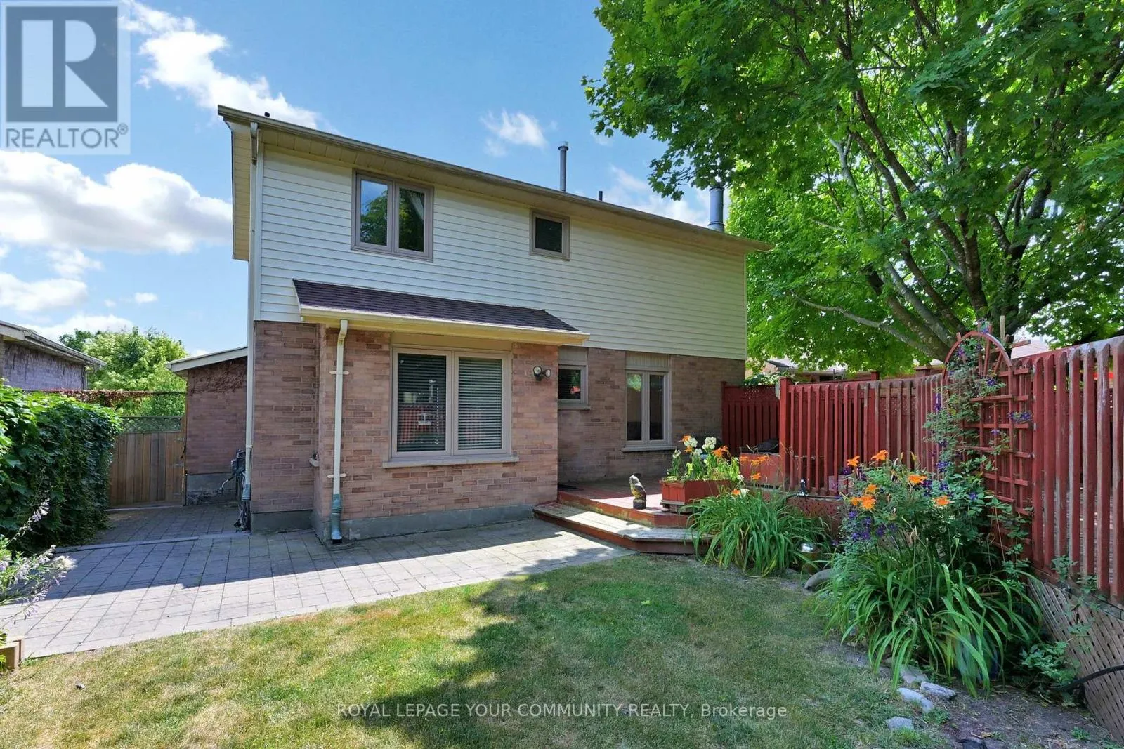 22 HULST DRIVE