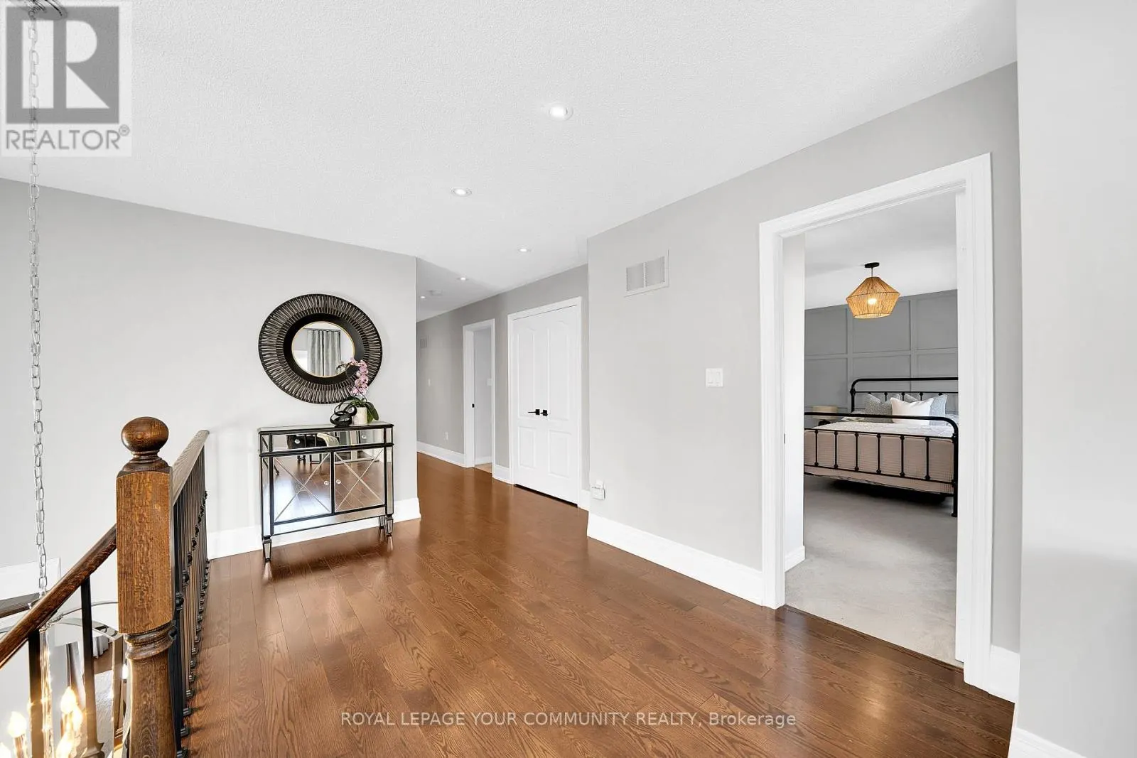 306 WEST LAWN CRESCENT