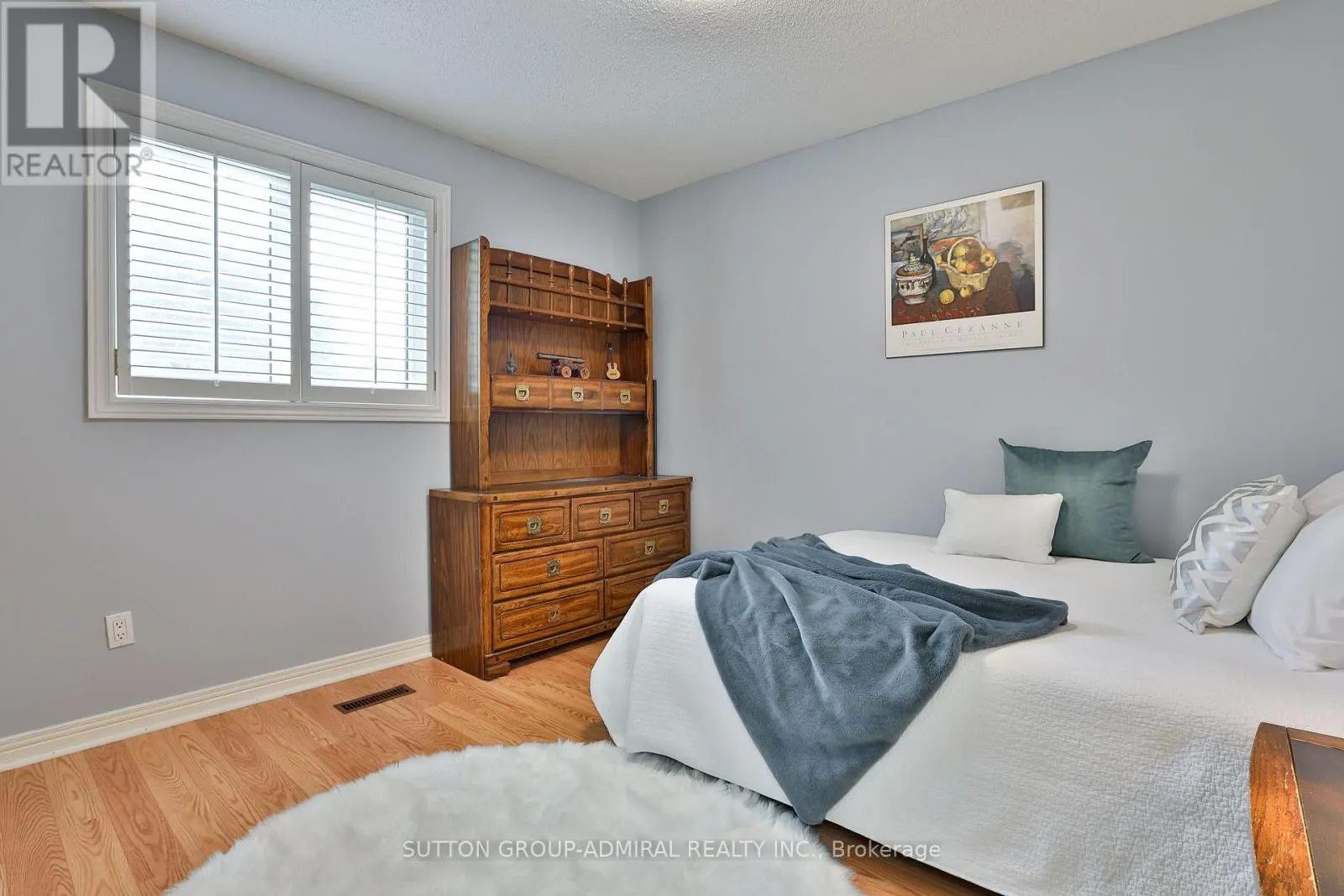 135 HEATHERTON WAY