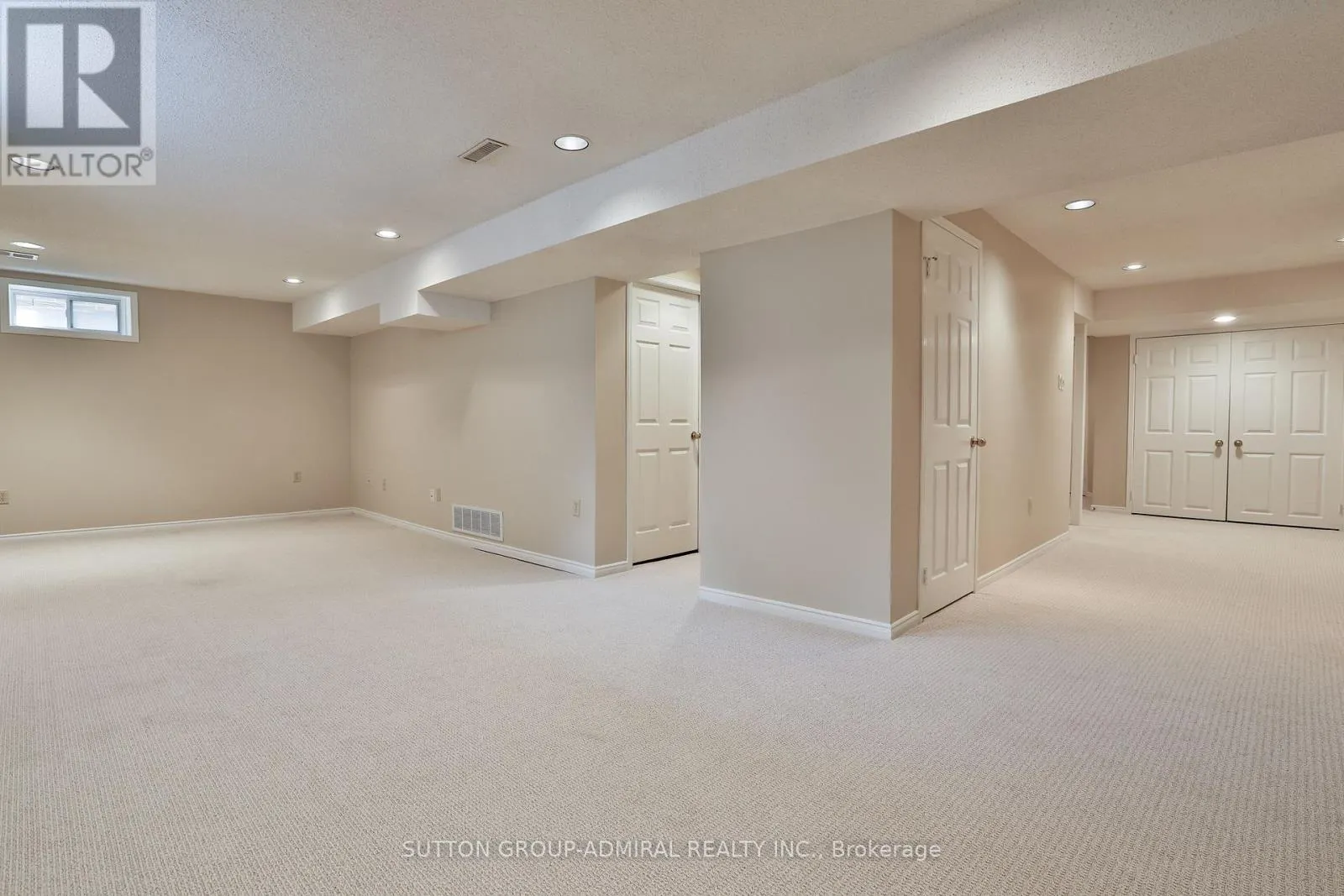 135 HEATHERTON WAY