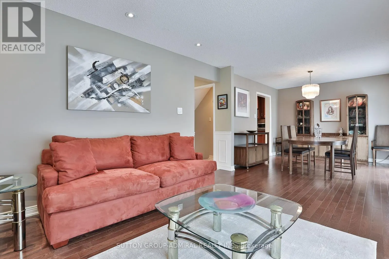 135 HEATHERTON WAY