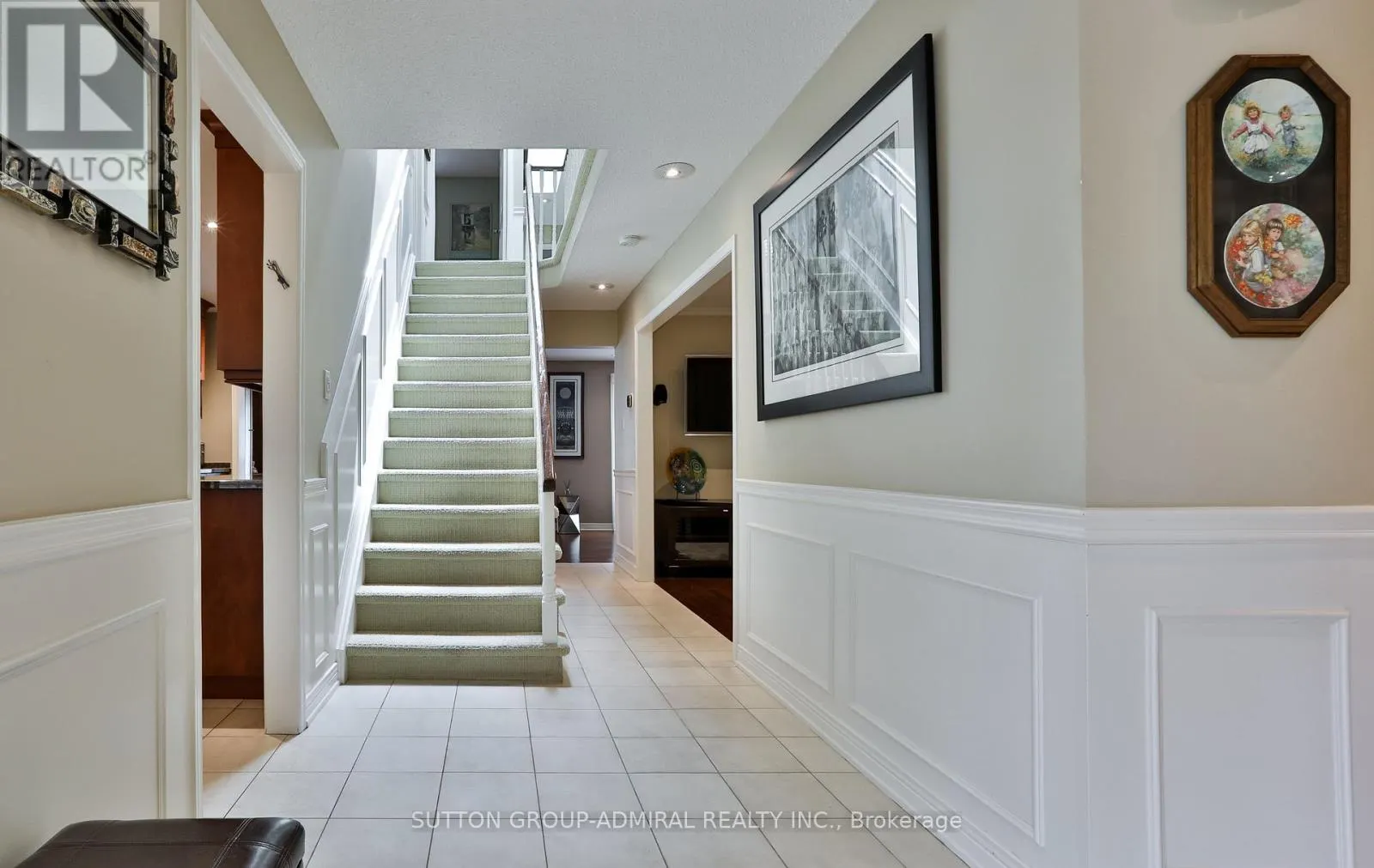 135 HEATHERTON WAY