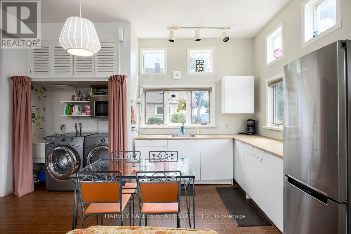 607 CEDARVALE DRIVE