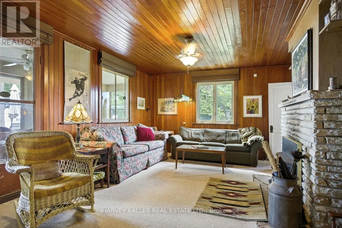 607 CEDARVALE DRIVE