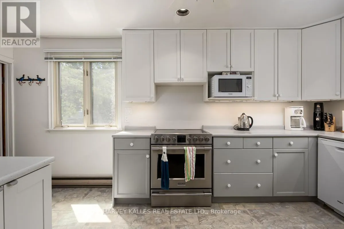 607 CEDARVALE DRIVE