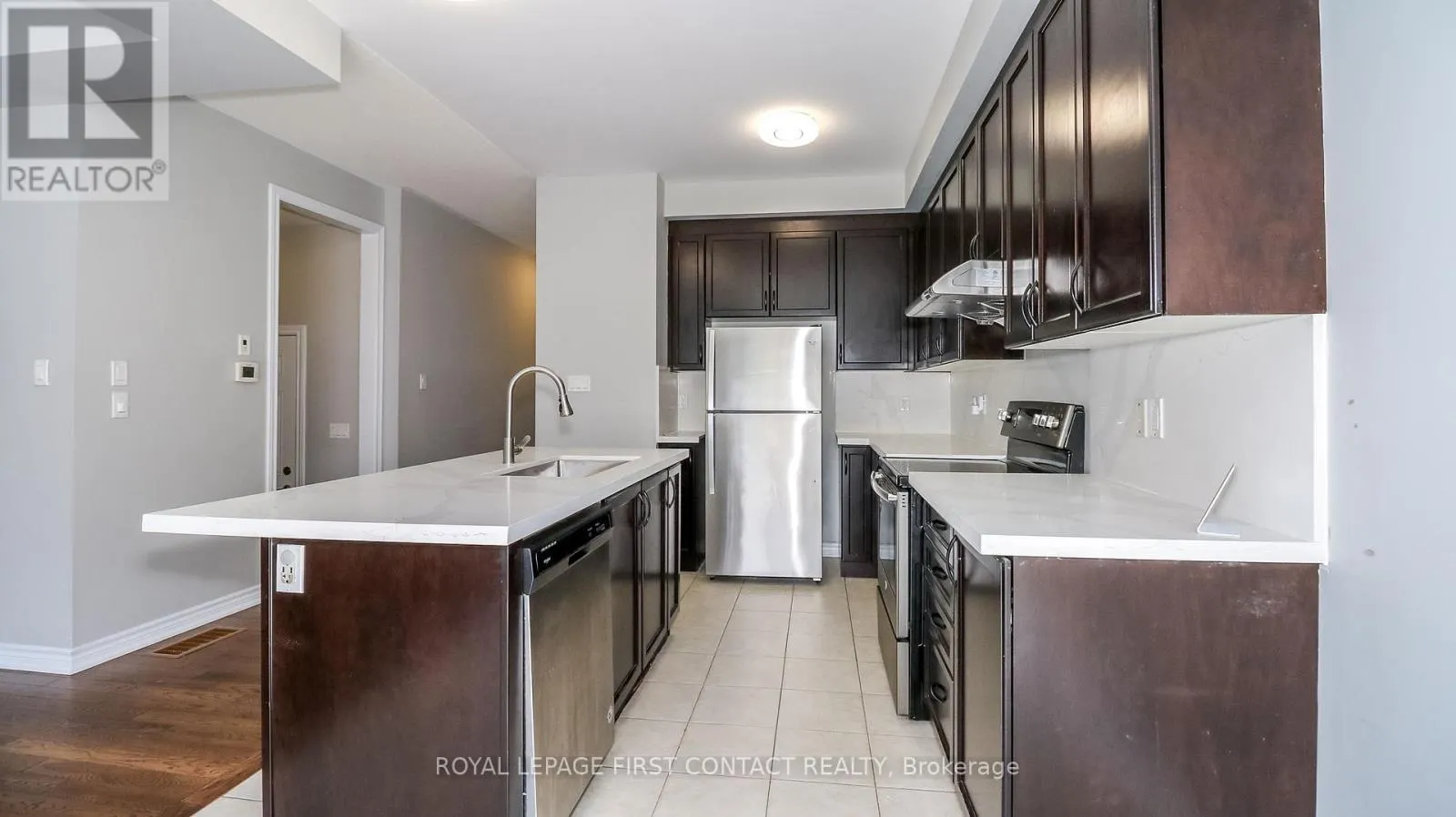 53 MONDIAL CRESCENT
