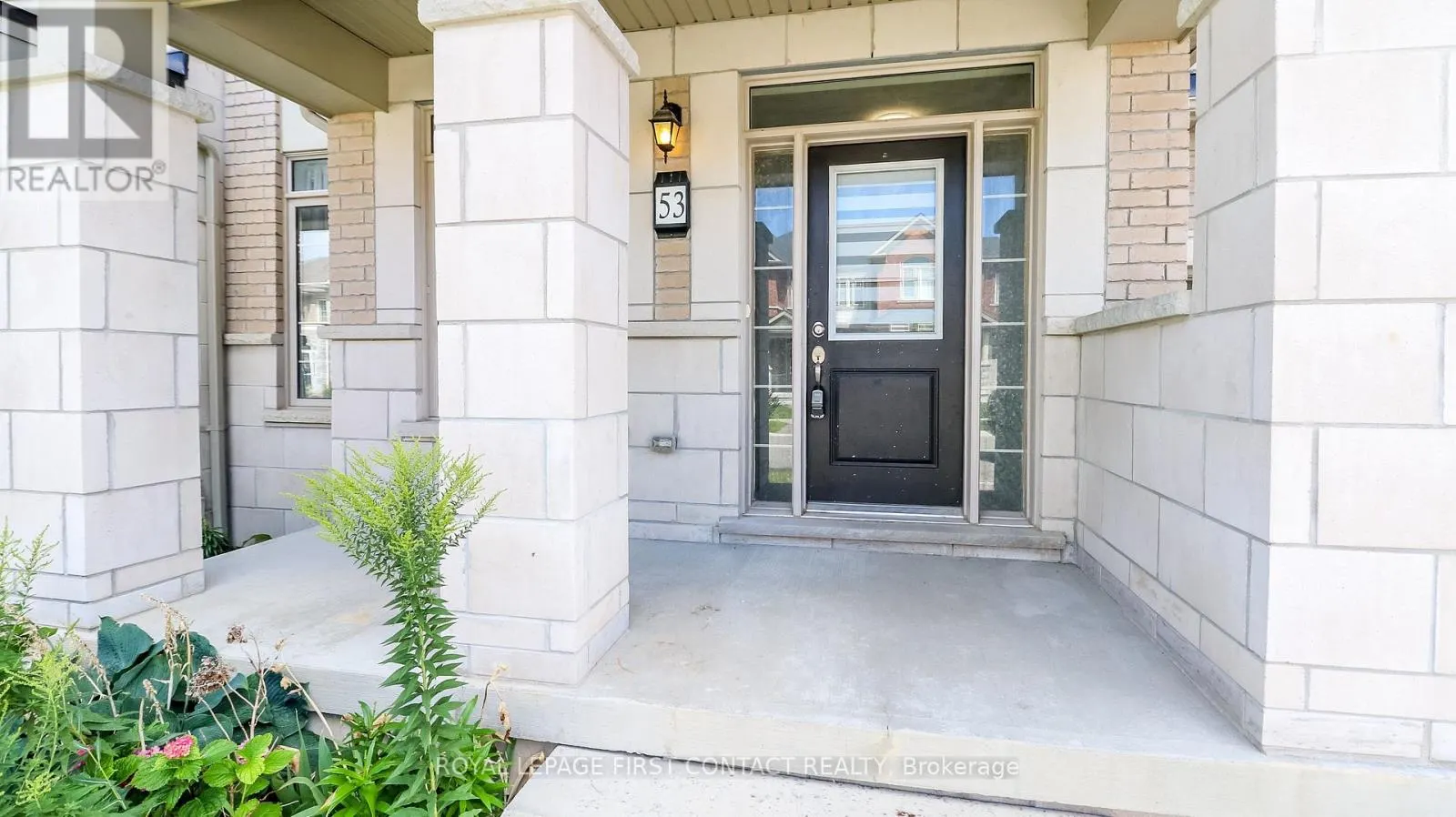 53 MONDIAL CRESCENT