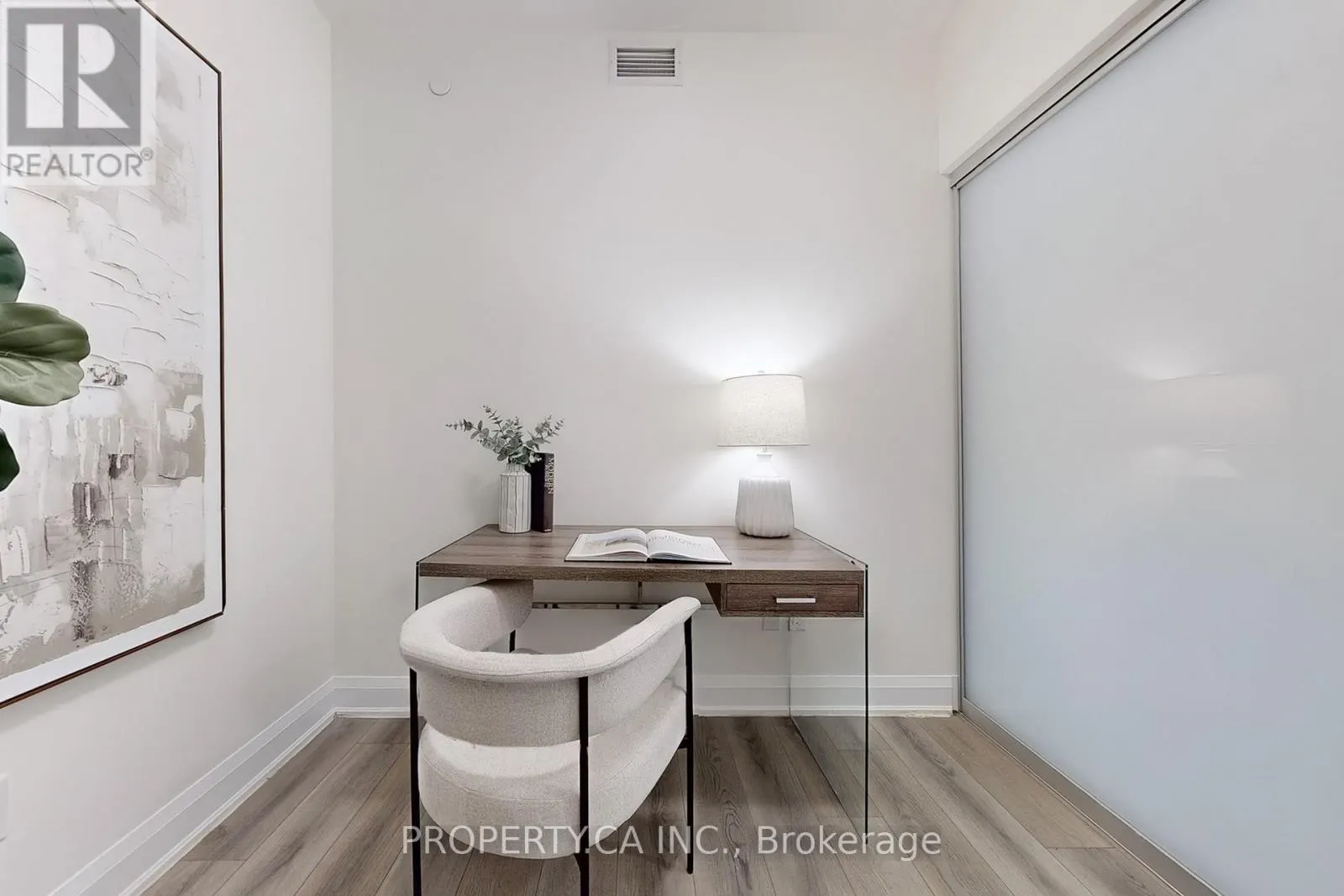 1009 - 20 GATINEAU DRIVE