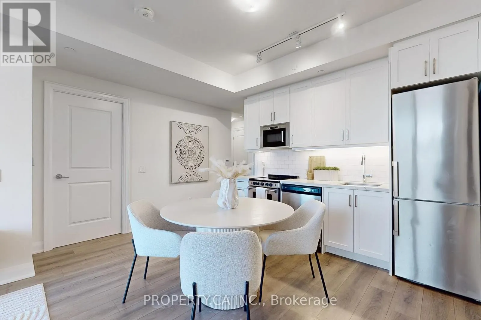 1009 - 20 GATINEAU DRIVE