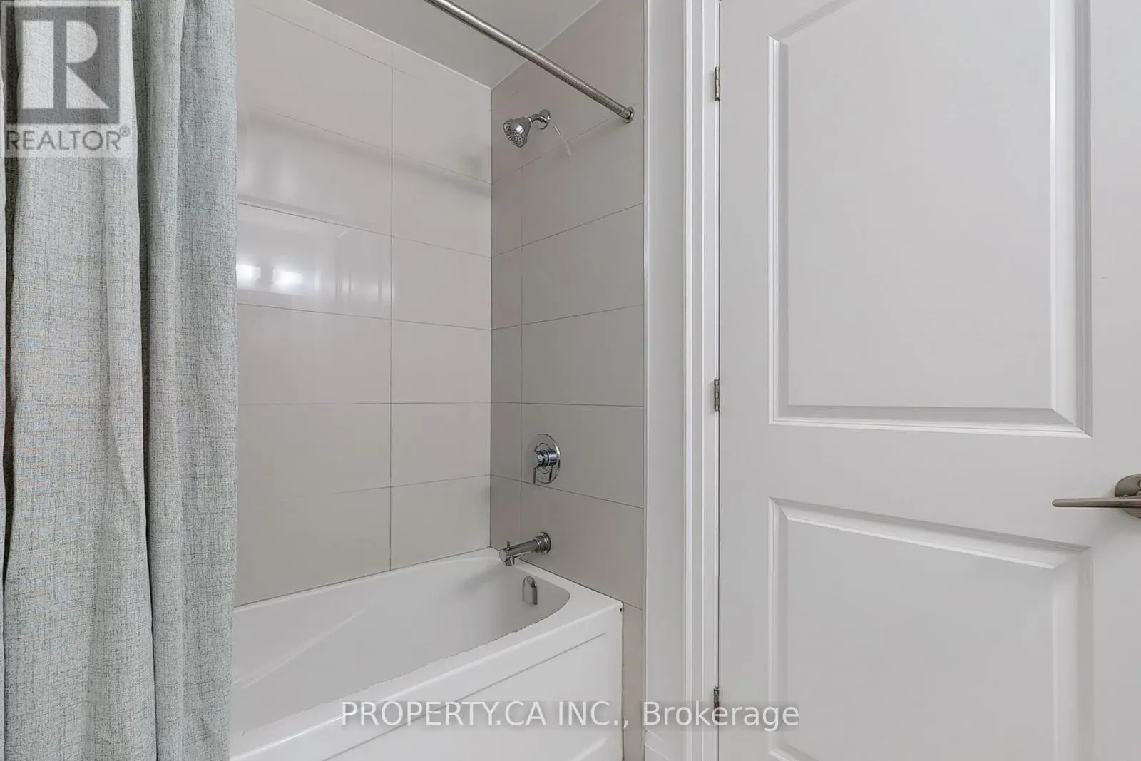 1009 - 20 GATINEAU DRIVE