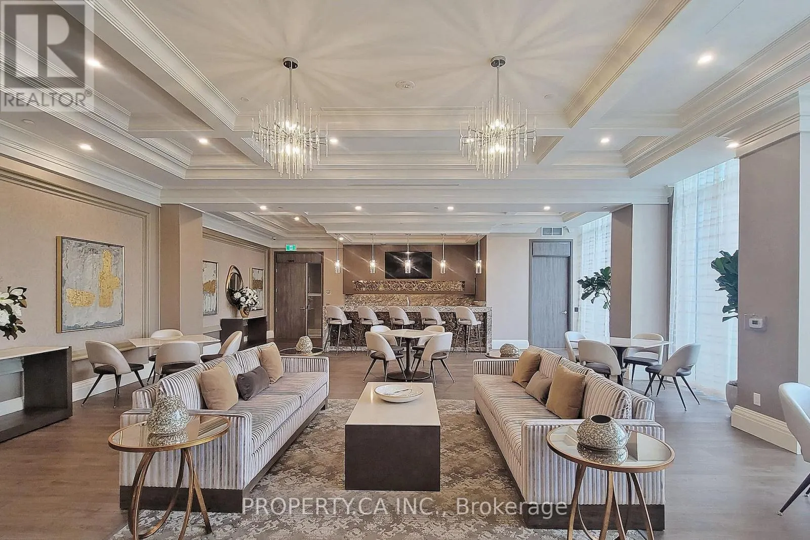 1009 - 20 GATINEAU DRIVE
