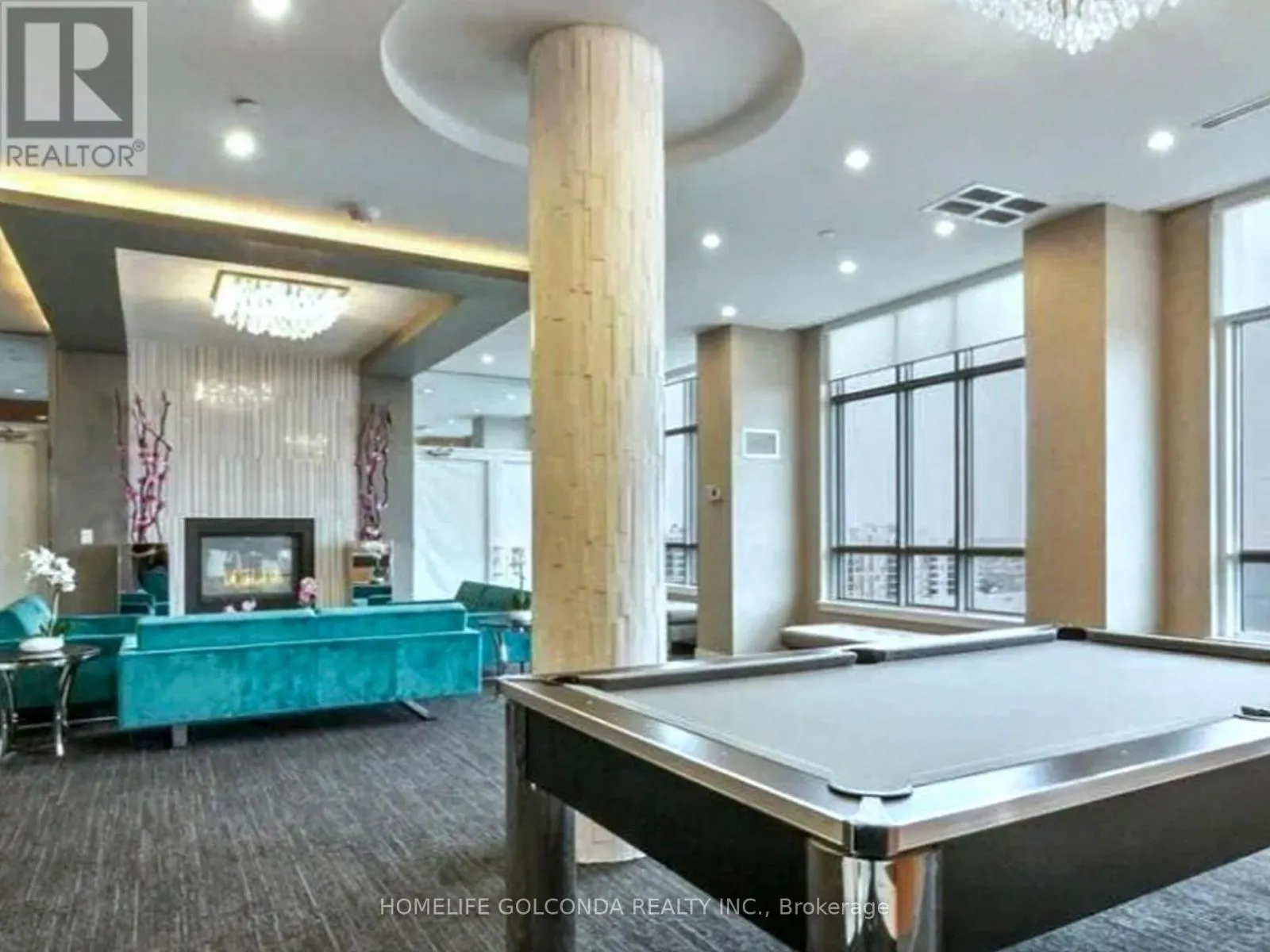 1007 - 9205 YONGE STREET
