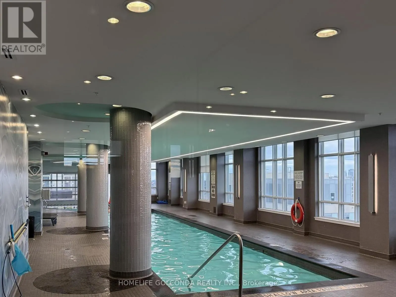 1007 - 9205 YONGE STREET