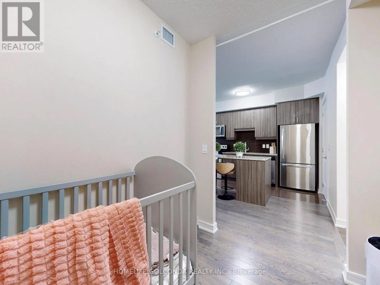 1007 - 9205 YONGE STREET
