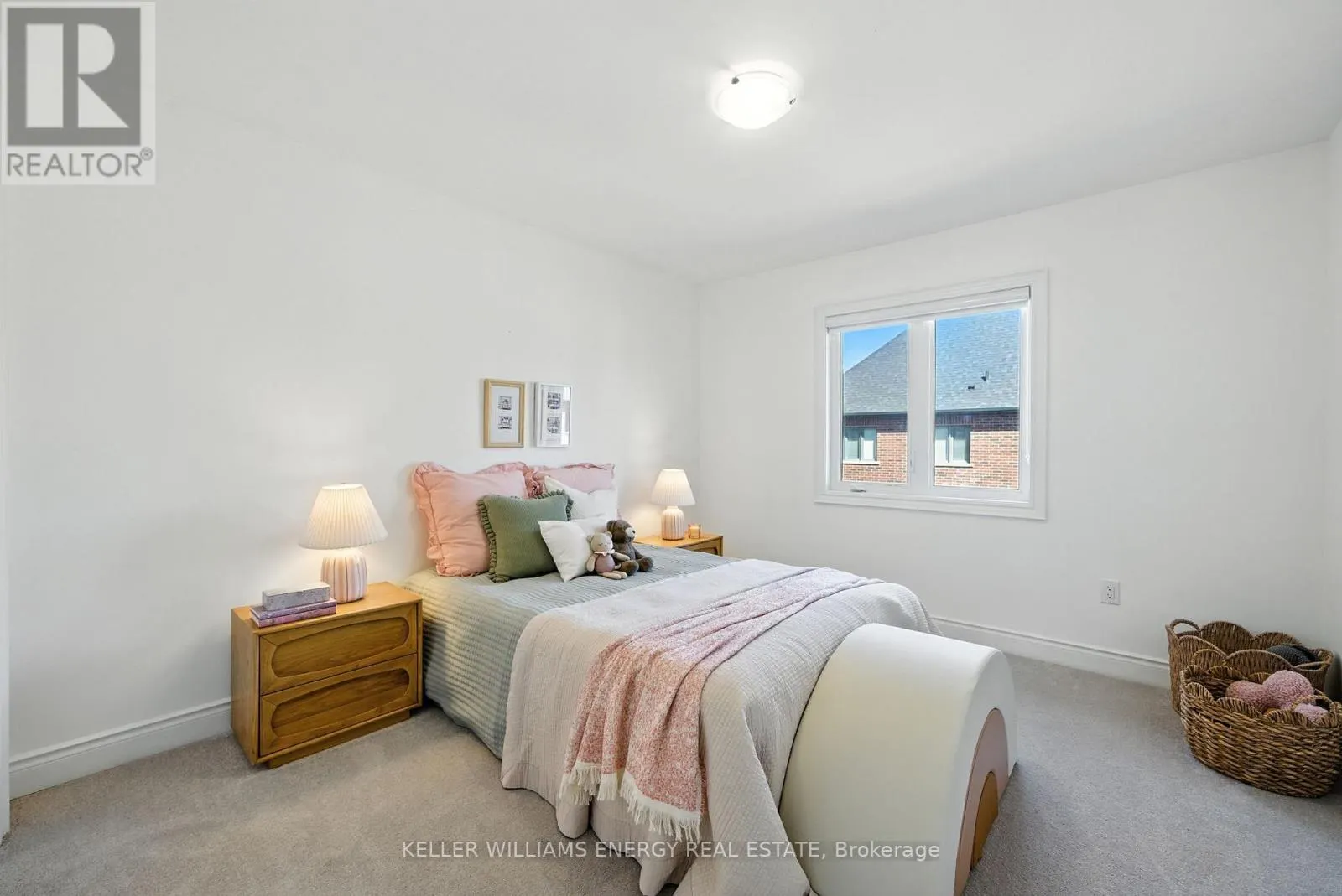 23 ALAN WILLIAMS TRAIL