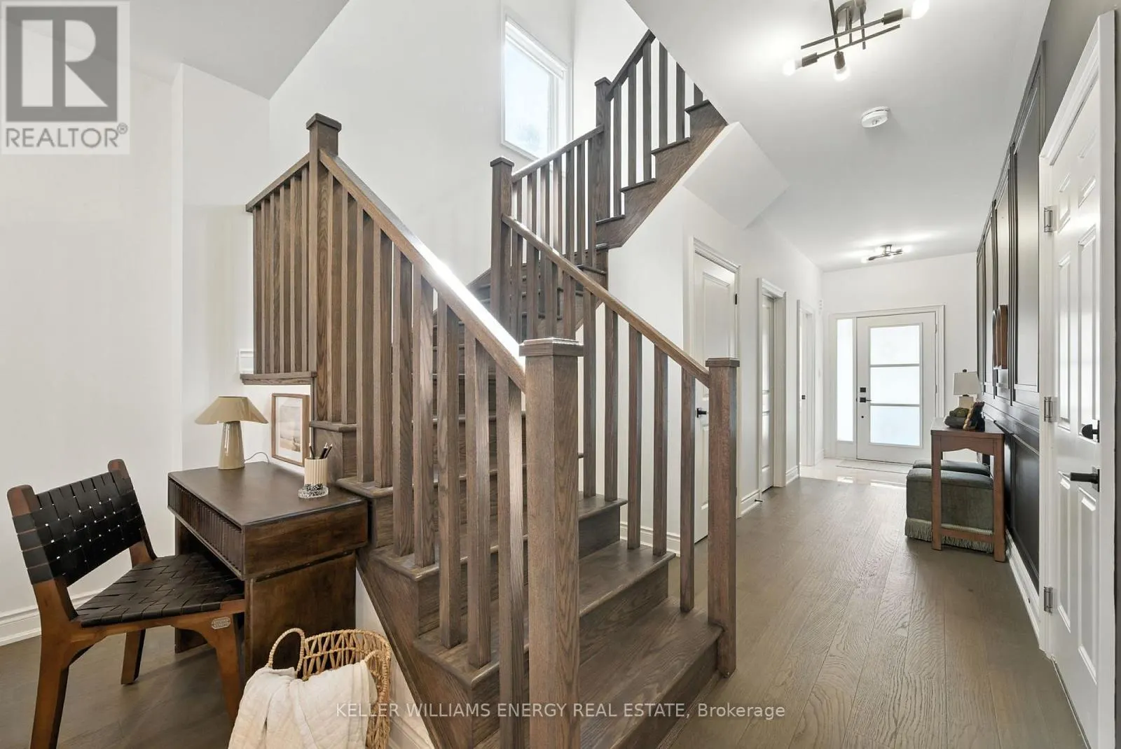 23 ALAN WILLIAMS TRAIL