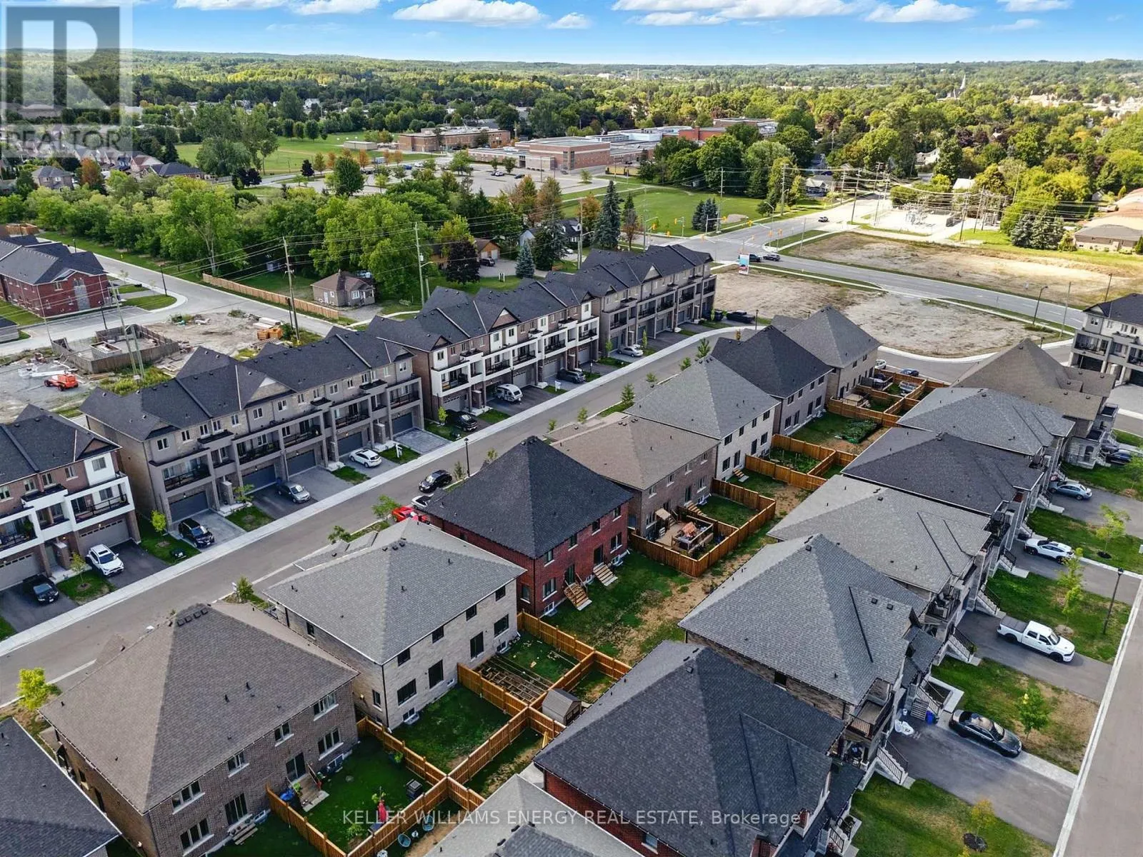 23 ALAN WILLIAMS TRAIL