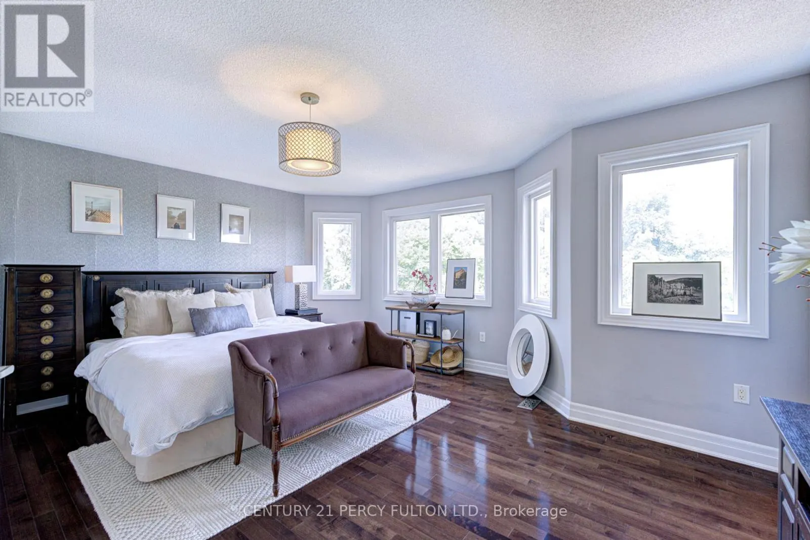 122 JOHN W TAYLOR AVENUE