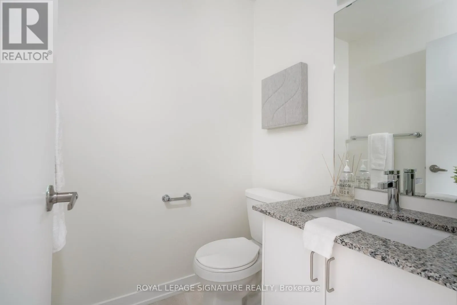 55 - 370 RED MAPLE ROAD