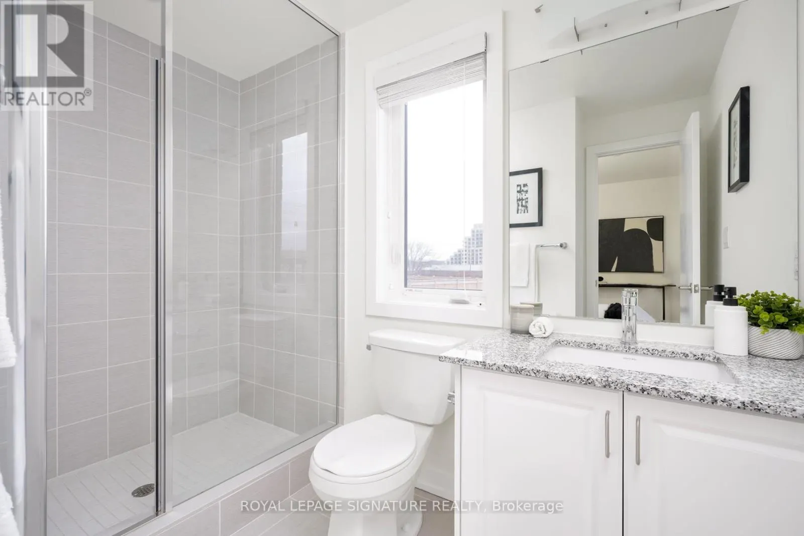 55 - 370 RED MAPLE ROAD